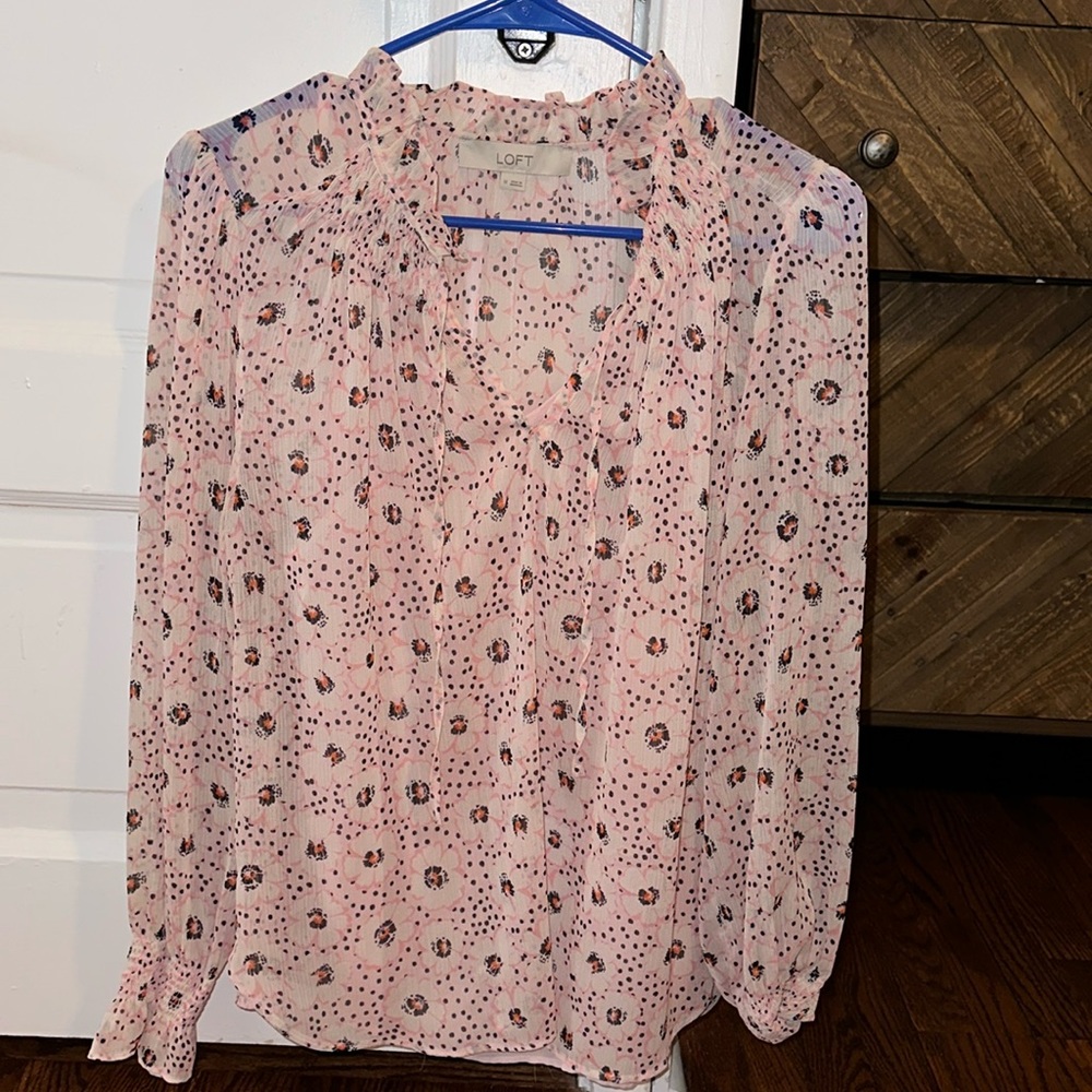 New Without Tags - Ann Taylor Floral Spring Blouse - Medium